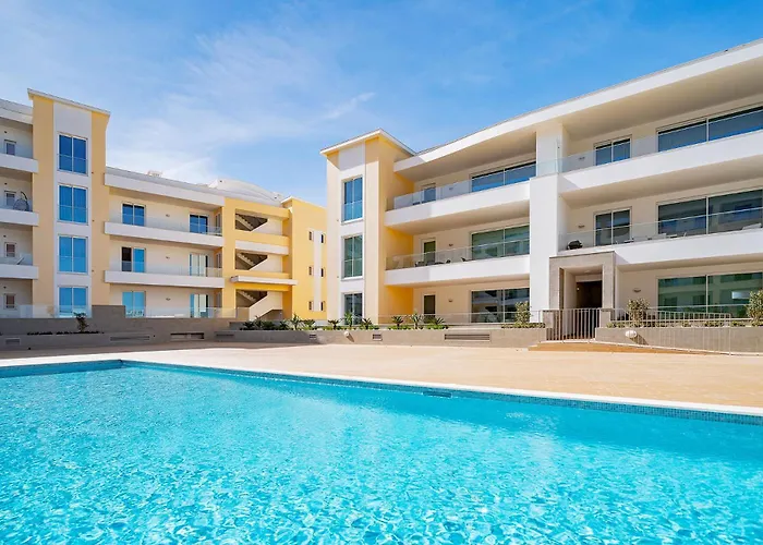 Lagos Marina View 2 With Pool By Homing