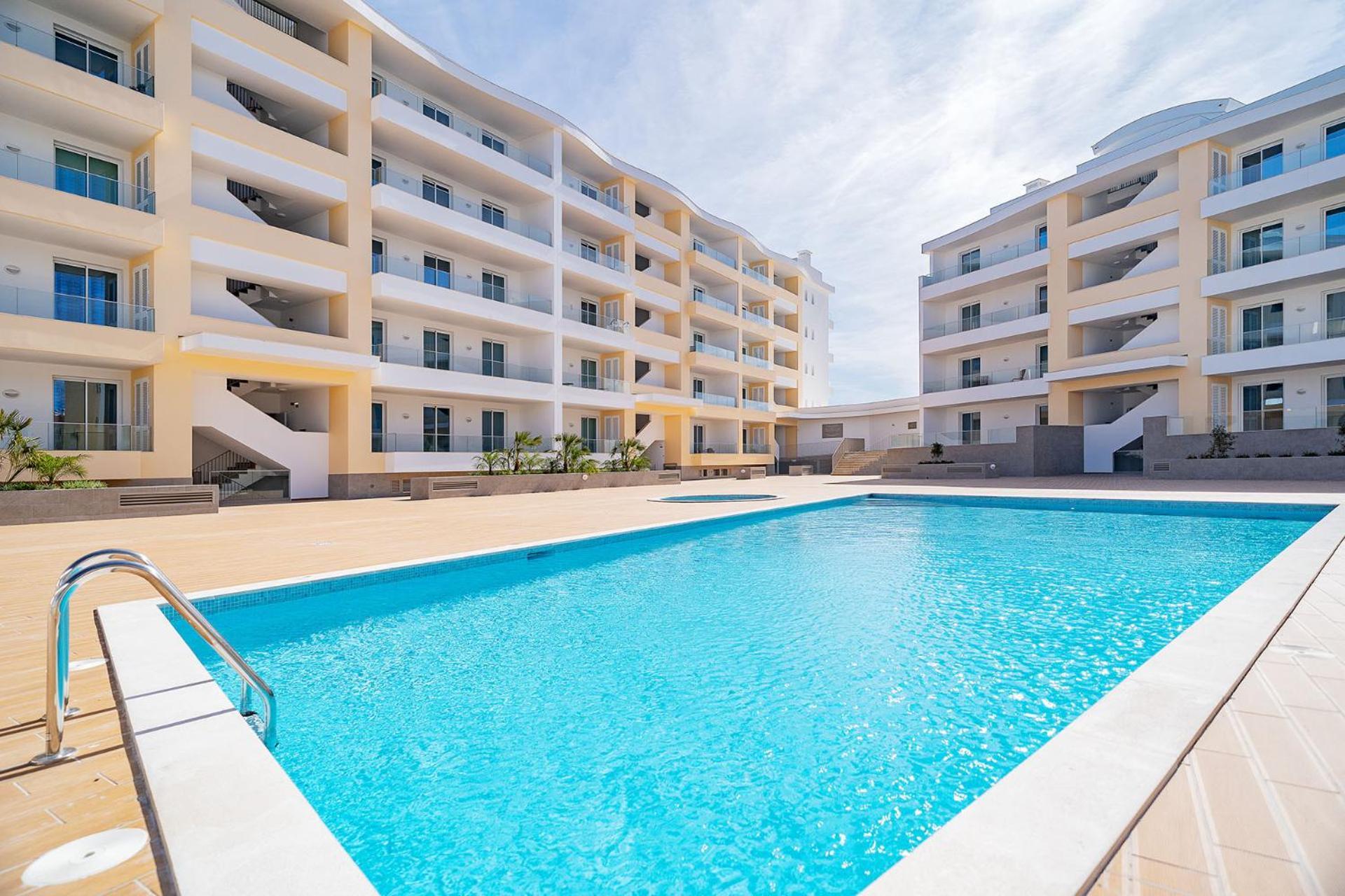 Marina View 2 With Pool By Homing Apartamento *